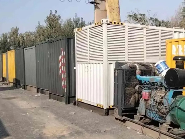 天全200KW柴油发电机机组每小时油耗是多少？